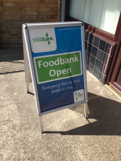 NetCommunityHub's tweet image. Drop in to the FREE cafe here every Thursday for support and advice courtesy of @pipnjims and the @MedwayFoodBank.

Come in anytime from 9:30am-12noon.