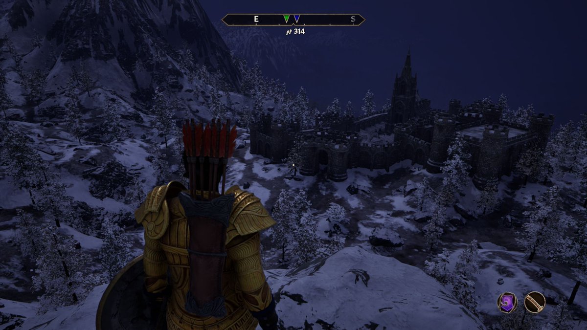 La vuelta a Bruma desde el templo del Soberano de las nubes me recordó el cariño que le tenía a la ciudad de jovencito. Ahora solo puedo pensar en lo pequeña que se ve desde aquí. Es una cosa que me choca de ‘The Elder Scrolls’, y que me fijé en Skyrim, pero la amo. #Oblivion