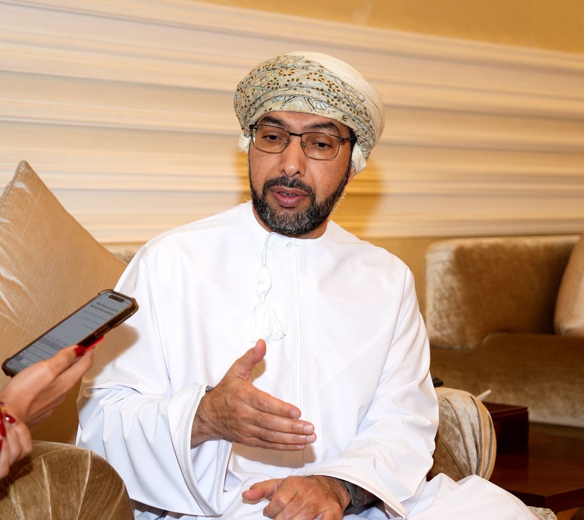 Image for the Tweet beginning: سفير سلطنة عمان لدى دولة