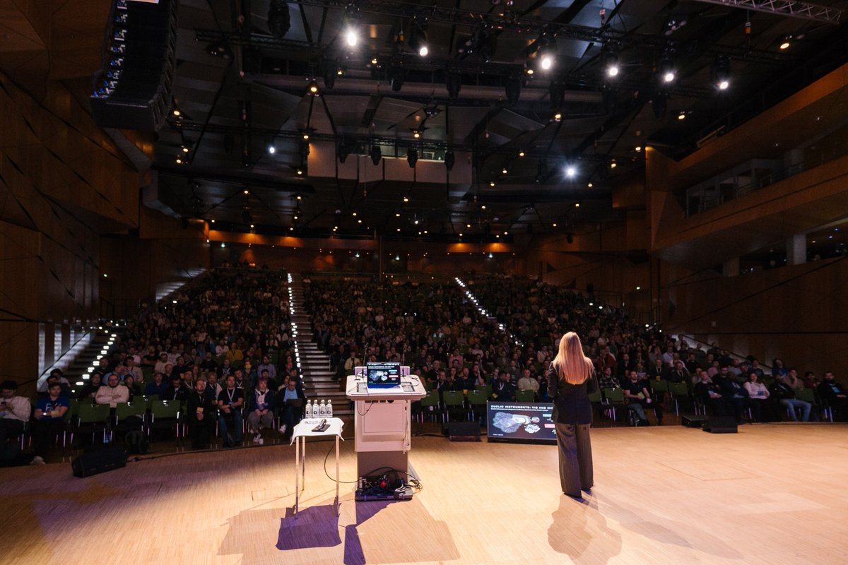 PyConDE's tweet image. Three big updates! 🚀

🎤 Call for Proposals open: 2026.pycon.de/call-for-propo…
🎟️ Tickets on sale: 2026.pycon.de/buy-ticket/
💰 Financial Aid open: 2026.pycon.de/financial-aid/

📍 Darmstadt | 14–16 Apr 2026
Join ~2000 Pythonistas, data scientists &amp;amp; engineers for learning and collaboration.