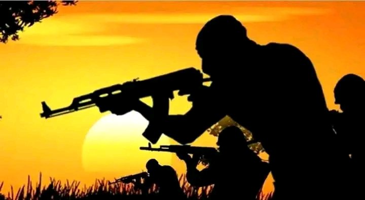 Yesterday night, armed bandits attack Kabunga community in Kware LGA of Sokoto State. The attack claimed the lives of two residents, including the former councillor of the community, Alh. Yahaya Bawa Rumus. Several other community members were abducted during the attack, leaving