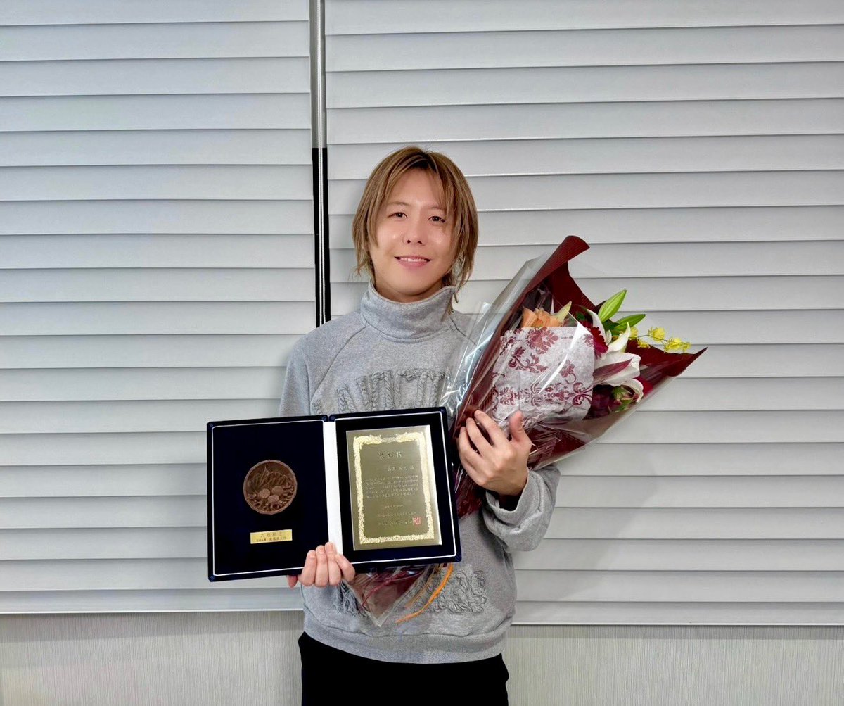 AORINGOHUZIN's tweet image. 【第30回信毎選賞受賞🌟】
⁡
この度 #藤澤涼架 が
第30回 #信毎選賞 を受賞いたしました✨
⁡
これからも長野県の魅力を、
皆さまにたくさんお伝えしていけるように頑張ります🙌
⁡
ありがとうございます🍏
⁡
#MrsGREENAPPLE
#長野県