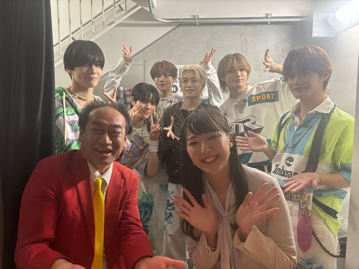 shogo_aida's tweet photo. 大盛況に終わった #韓日文化キャラバン ‼️
#DXTEEN や #ARrC に #KTIGERSZERO
#仙遊プンムル研究所 #紫肆祭 5組全部が
素晴らしい!ずっと感動してた‼️
幸せな時間をありがとう!終演後に
#伊原木隆太 岡山県知事とも記念撮影🤗
#大久保波留 #田中笑太郎 #谷口太一
#寺尾香信 #平本健 #福田歩汰 #RSK https://t.co/qDRJU0aAEs