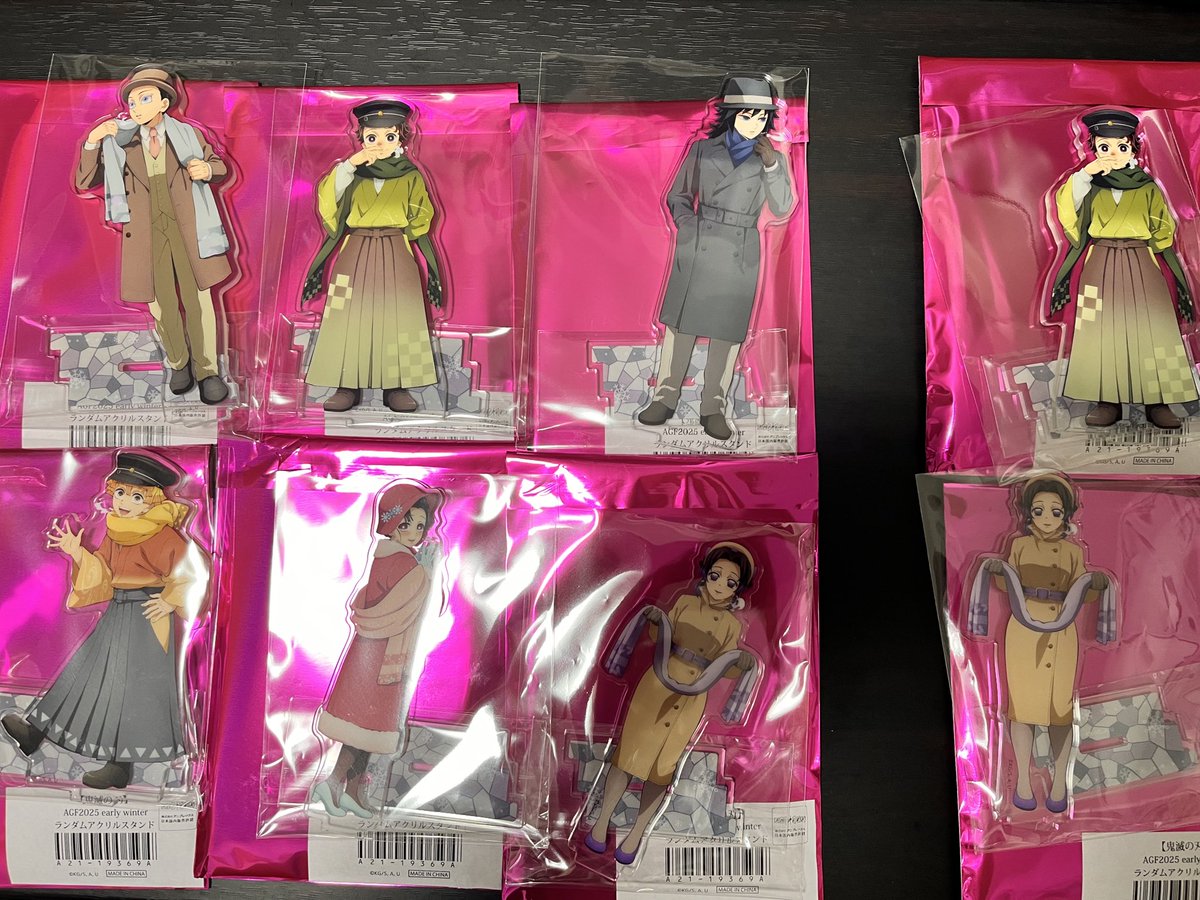 AGFのアクスタ、どっちかな？とハラハラしてましたがコンプセットの方