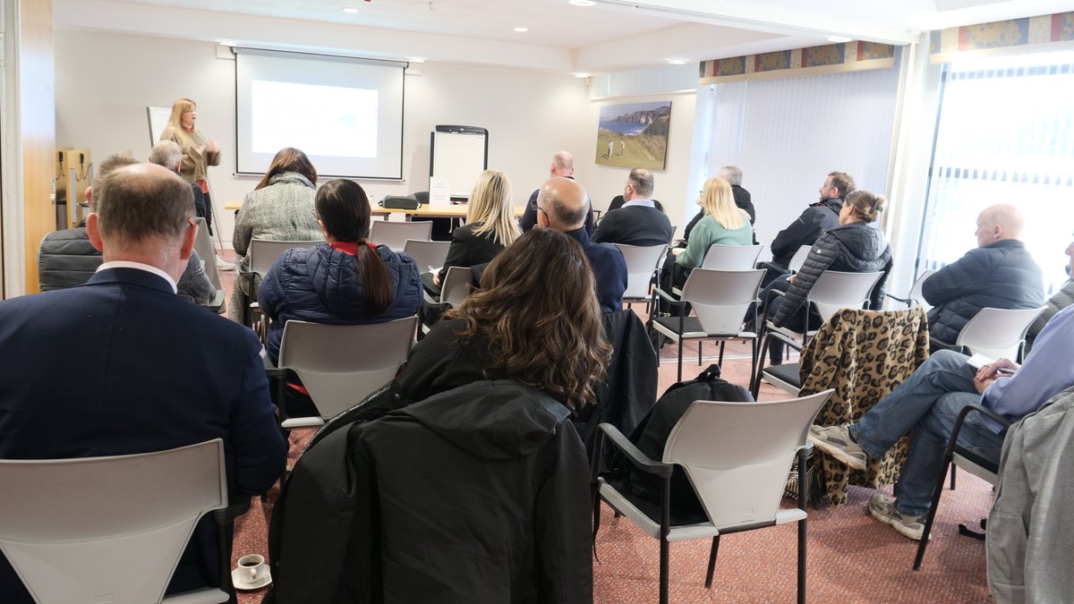 lisburnccc's tweet image. 🧠 Local small to medium sized businesses learned how AI could supercharge their growth during the third day of #GEW2025.

This hands-on workshop, held today at the Castlereagh Hills Golf Club, introduced practical AI tools and applications and how AI can streamline operations,…
