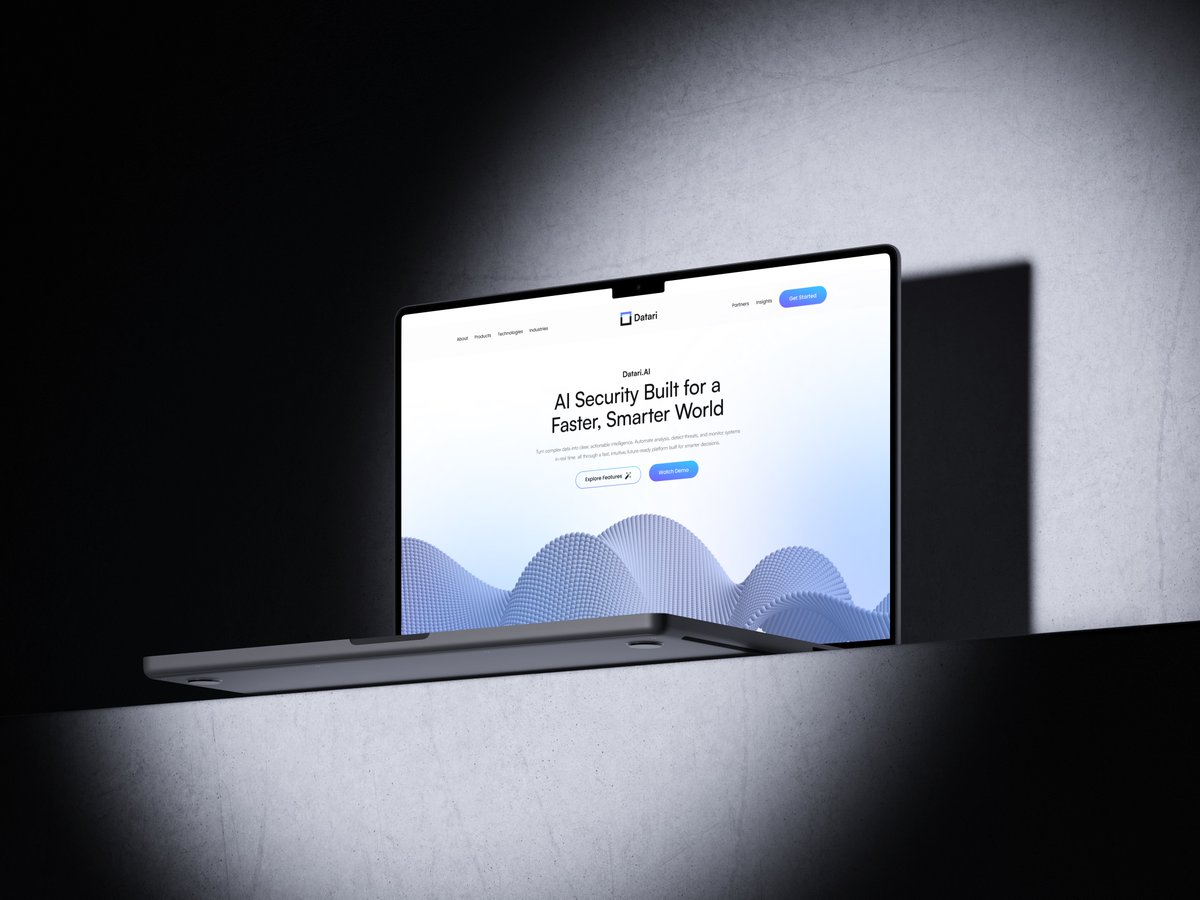 AkinyeleVS's tweet image. Datari 👨‍💻🔵 Hero Section 
Smarter security starts with clarity.
Datari helps you understand your data, spot threats quickly, and make confident decisions without complexity.