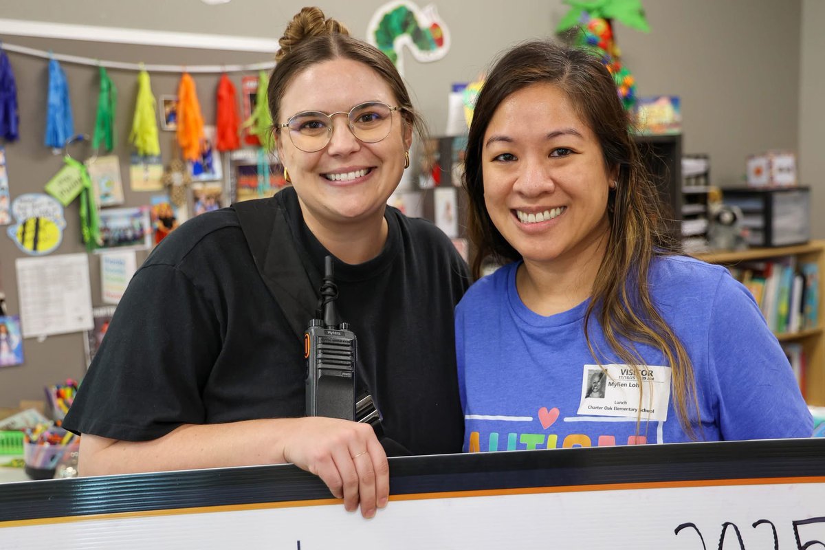 Surprise moments are the best moments! 🎉 Yesterday, <a href="/CharterOakElem/">Charter Oak Elementary</a> Special Education teacher Meghan Groat was honored with the Be Remarkable Award, thanks to a heartfelt nomination from parent Mylien Loh and a special visit from <a href="/kwtx/">KWTX News 10</a> and Daniel Stark Injury Lawyers.🍎