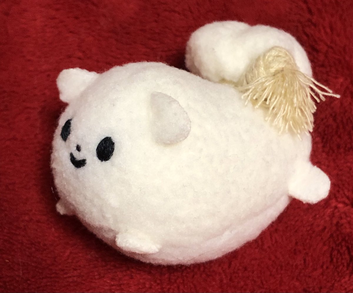 secondkotetsu's tweet image. ぽかぽかむぎゅっこ（F-38〜41）ブースに合同出店しているぽっかちゃんから、ヴァロ犬ぬいをお迎え🐶✨
めっちゃきゃわわな上にサイズ感が絶妙で良い感じ✨
特典のポストカードも素敵だったし、お迎えできて大満足✨
ぽっかちゃん（@pokkachan_jp…