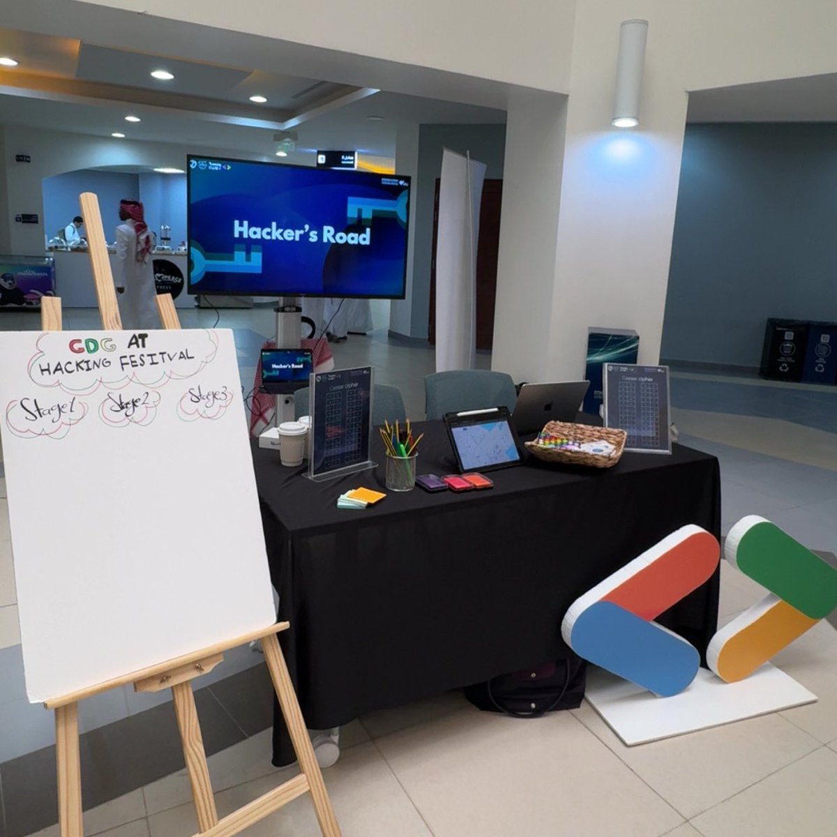 نورتونا جميعاً 
وان شاءالله عجبكم بوث نادي قوقل🙏🏻🤍