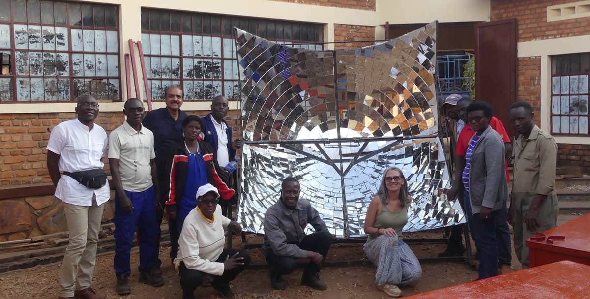 🍳La <a href="/UCAM/">UCAM Universidad</a>, a través del investigador Pedro Castrillo <a href="/UCAM_Teleco/">UCAM Teleco</a>, participa como socio colaborador en el proyecto europeo #VETtoStopDeforestation para frenar la deforestación en Burundi mediante la creación de cocinas solares.

🔗investigacion.ucam.edu/noticias/cienc…