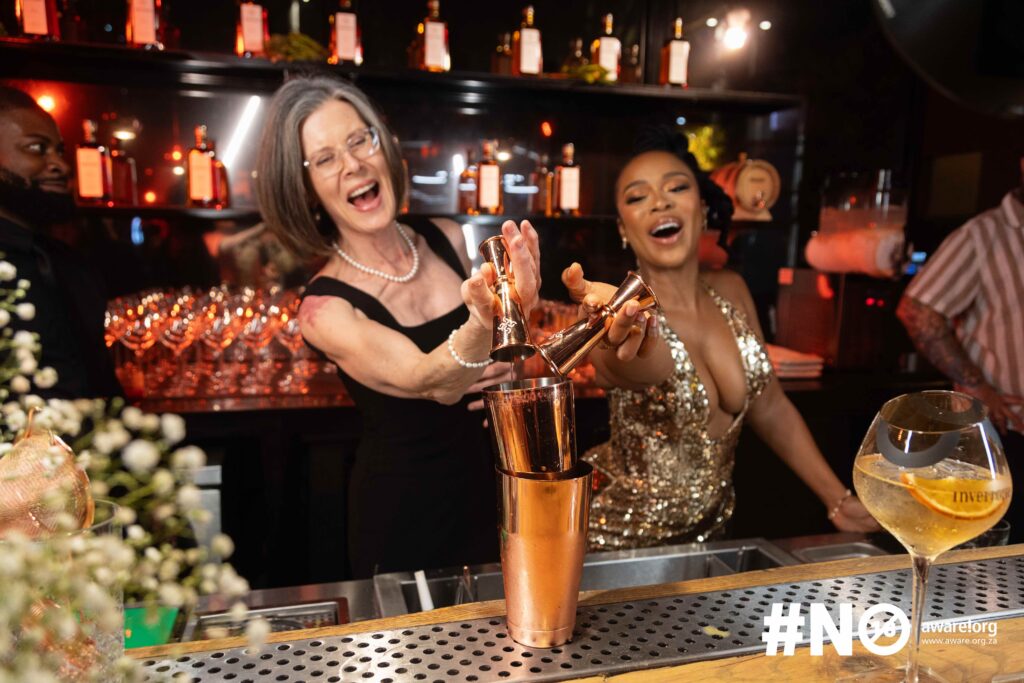 PrimeNewsAfrica's tweet image. Prestige Magazine - The House Of Amber: 6 Weeks Of Refined African Luxury -  primenewsafrica.com/prestige-magaz…