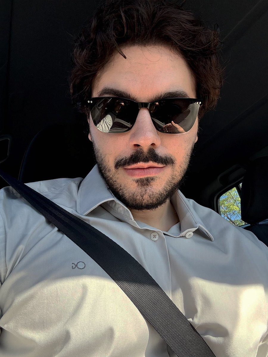 mathmaths's tweet image. Contando as horas pro feriado