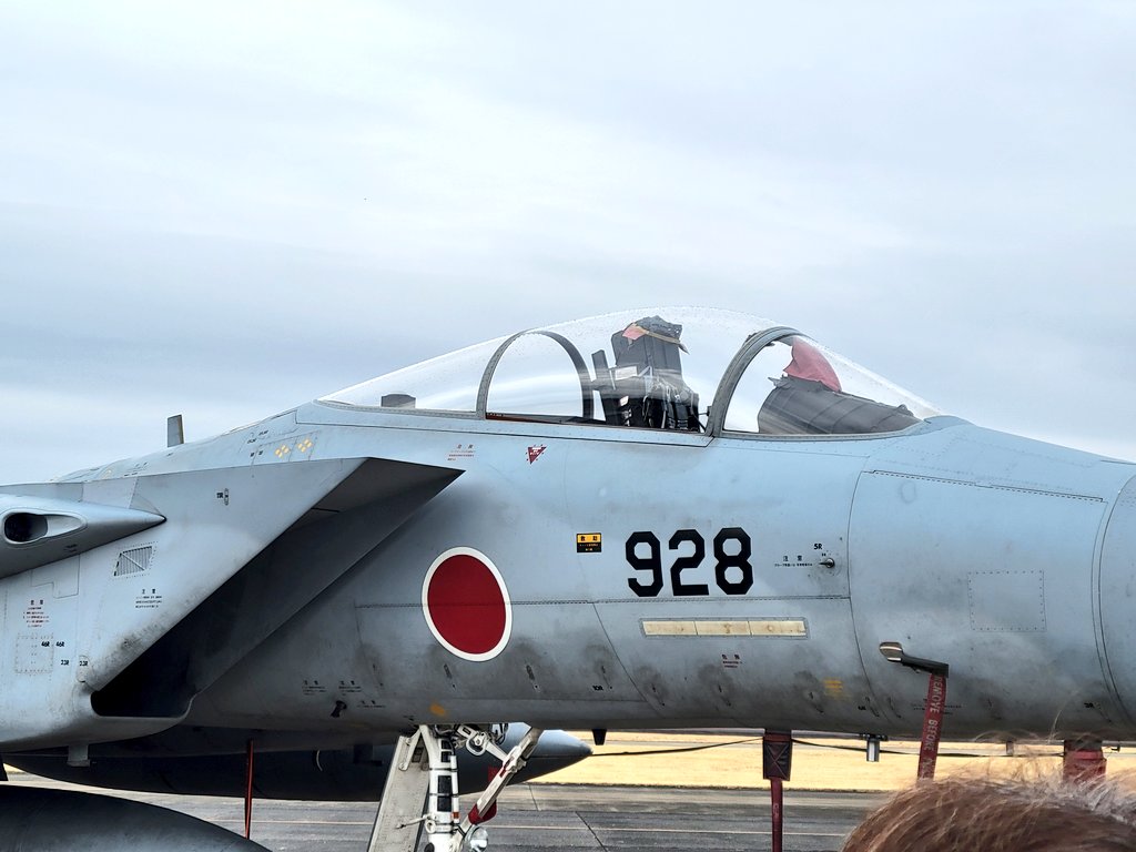 RszNetz's tweet photo. @saatan1031 旅客機部門からは8月に搭乗した、ライトブルーのFDA2号機を。
3月に小牧基地で見たF-15Jイーグル、そしてブルーインパルスのT-4を。 https://t.co/lzBnmuiIlf