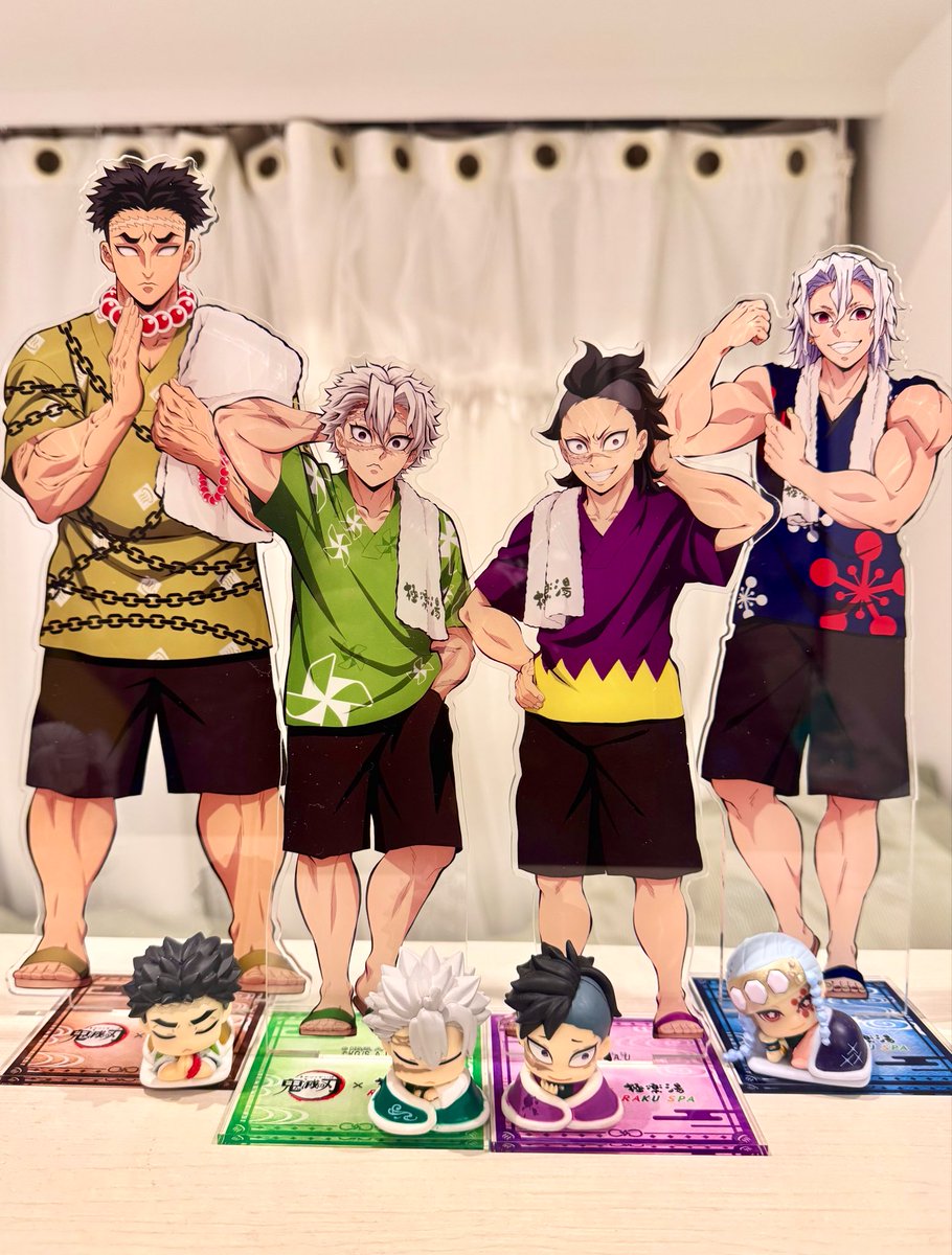 大好きな極楽湯RakuSPAビジュ、やっと玄弥ちゃ登場なのに今回アクスタが小さくなってしまったことが残念だったので、みんなビッグで買い直しました♨️
いやああああああ、デカい！嬉しい💕
ふくらはぎ…🥰