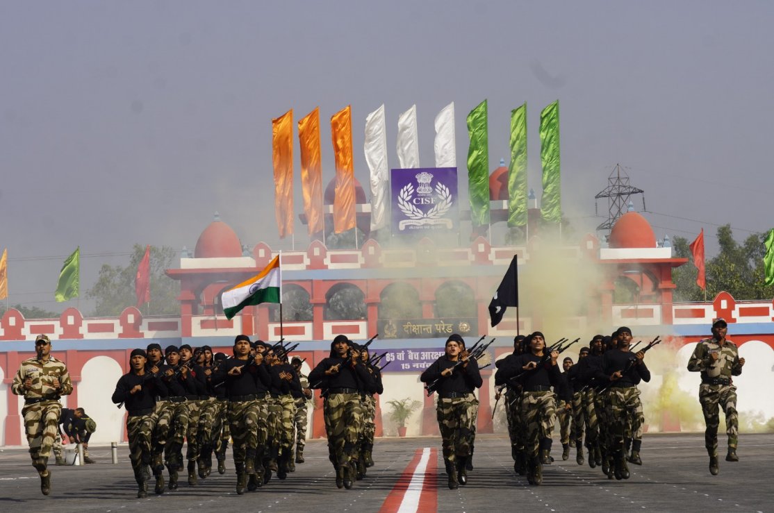 CISFEast's tweet image. CISF conducted the Passing Out Parade of 11,729 newly trained Constables/GD across six RTCs on 15 November 2025. This major induction boosts the operational strength of the Force by 8%, enhancing CISF’s capability to secure vital national installations.
#CISF @CISFHQrs