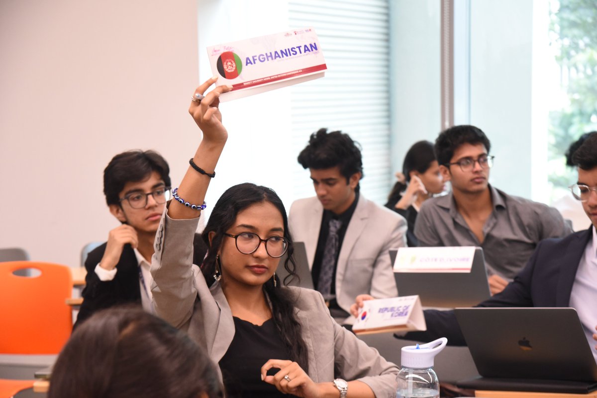 bennettuniv's tweet image. At Bennett University, BUMUN 4.0 became a melting pot of ideas, with 350+ delegates, 65+ institutions, and a theme that bridged history and the future. 
It was an enriching experience of diplomacy, dialogue, and drive.

#BUMUN4 #BennettUniversity #ModelUN #GlobalDebate