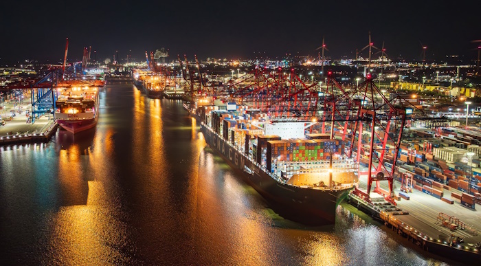 HELLENICSHIP's tweet image. Throughput in the #Port of Hamburg continues on its growth path #containers #TEUs
hellenicshippingnews.com/throughput-in-…