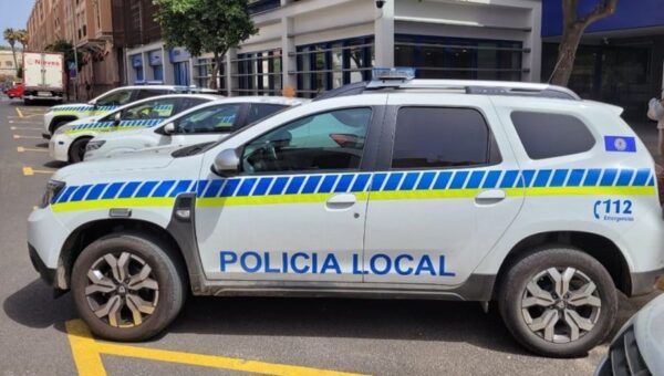 👮La policía local de Melilla llevó a cabo, del 10 al 14 de noviembre, una campaña especial de vigilancia y control del transporte escolar, realizada en colaboración con la DGT. Durante estos días se efectuaron diversos controles para garantizar el cumplimiento de la normativa