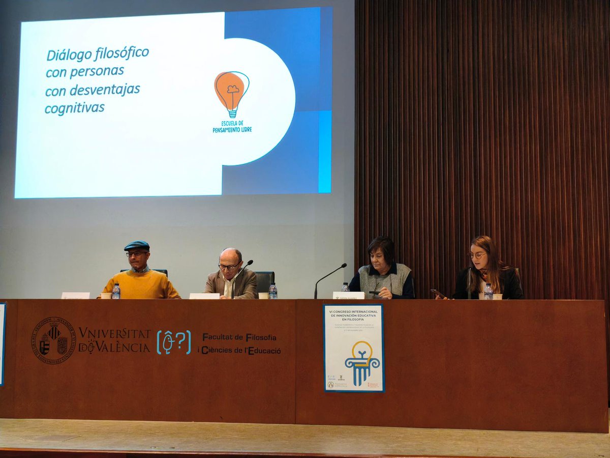 La EPL ha estado presente en el  VI Congreso Internacional Innovación Educativa en Filosofía en la mesa titulada 𝐃𝐢𝐚́𝐥𝐨𝐠𝐨 𝐟𝐢𝐥𝐨𝐬𝐨́𝐟𝐢́𝐜𝐨 𝐜𝐨𝐧 𝐩𝐞𝐫𝐬𝐨𝐧𝐚𝐬 𝐜𝐨𝐧 𝐝𝐞𝐬𝐯𝐞𝐧𝐭𝐚𝐣𝐚𝐬 𝐜𝐨𝐠𝐧𝐢𝐭𝐢𝐯𝐚𝐬.
La EPL sigue su camino y se avecinan novedades!!!