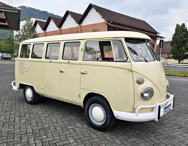 BRClassicCars's tweet photo. For sale and export from Brazil by our company.
VW T1 splitwindow bus 1974 - ORIGINAL
https://t.co/DcUZVBKtPb
#aircooled #classiccarsforsale #vwbus #vwt1 #splitwindowbus https://t.co/yzmiVrNTWk