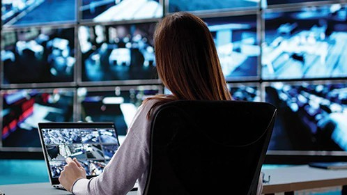 GabrielAdler's tweet image. 43% of organizations are adopting a hybrid of on-premises and cloud-based #PhysicalSecurity solutions. Learn how integrated systems and unified platforms can dramatically enhance your protection. dy.si/dmaiF