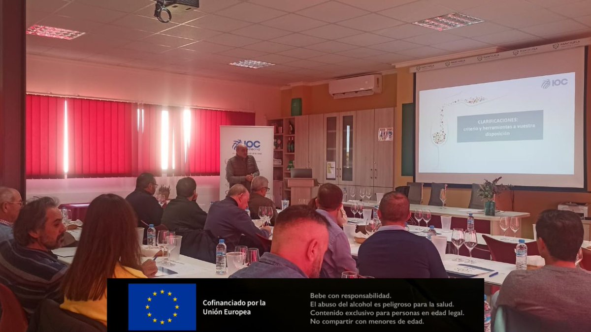 DOManchuela's tweet image. Esta mañana hemos celebrado en la sede de la #DOManchuela la jornada técnica “Clarificando el futuro”, impartida por José María Bravo.
Cata de vinos con metodologías de vanguardia
Gracias a todos los asistentes. 🍇
#Enología #Vino #InnovaciónEnológica #Manchuela #vinodeinfluencia