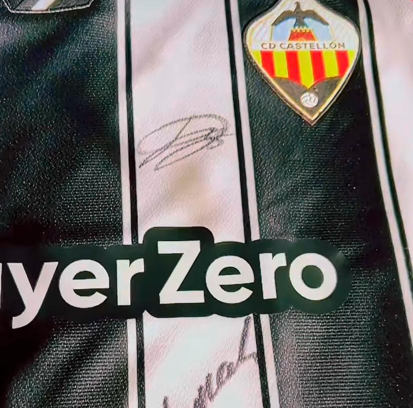 El Castellón restituye al Paiporta uno de los recuerdos perdidos en la dana castellonaldia.elmundo.es/deportes/cd-ca…