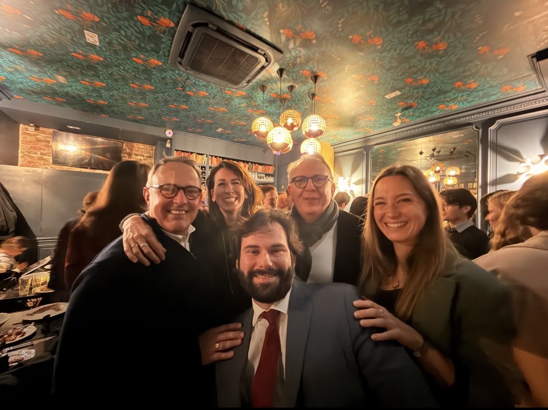 fariceorlandi's tweet image. Les années passent, les générations se suivent et l’association des Corses du palais grandit et s’enrichit chaque année de jeunes Avocats Corses qui ont décidé de vivre à Paris 👍👍👍FORZA LA NOUVELLE EQUIPE