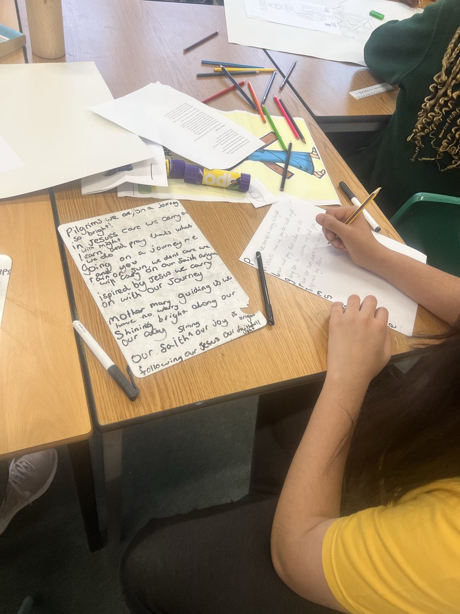 wlstnicholasps1's tweet image. For Catholic Education week primary 7 have been exploring the theme of ‘Pilgrims of Hope’. We researched some saints and explored how they too were pilgrims of hope. #RERCstnics