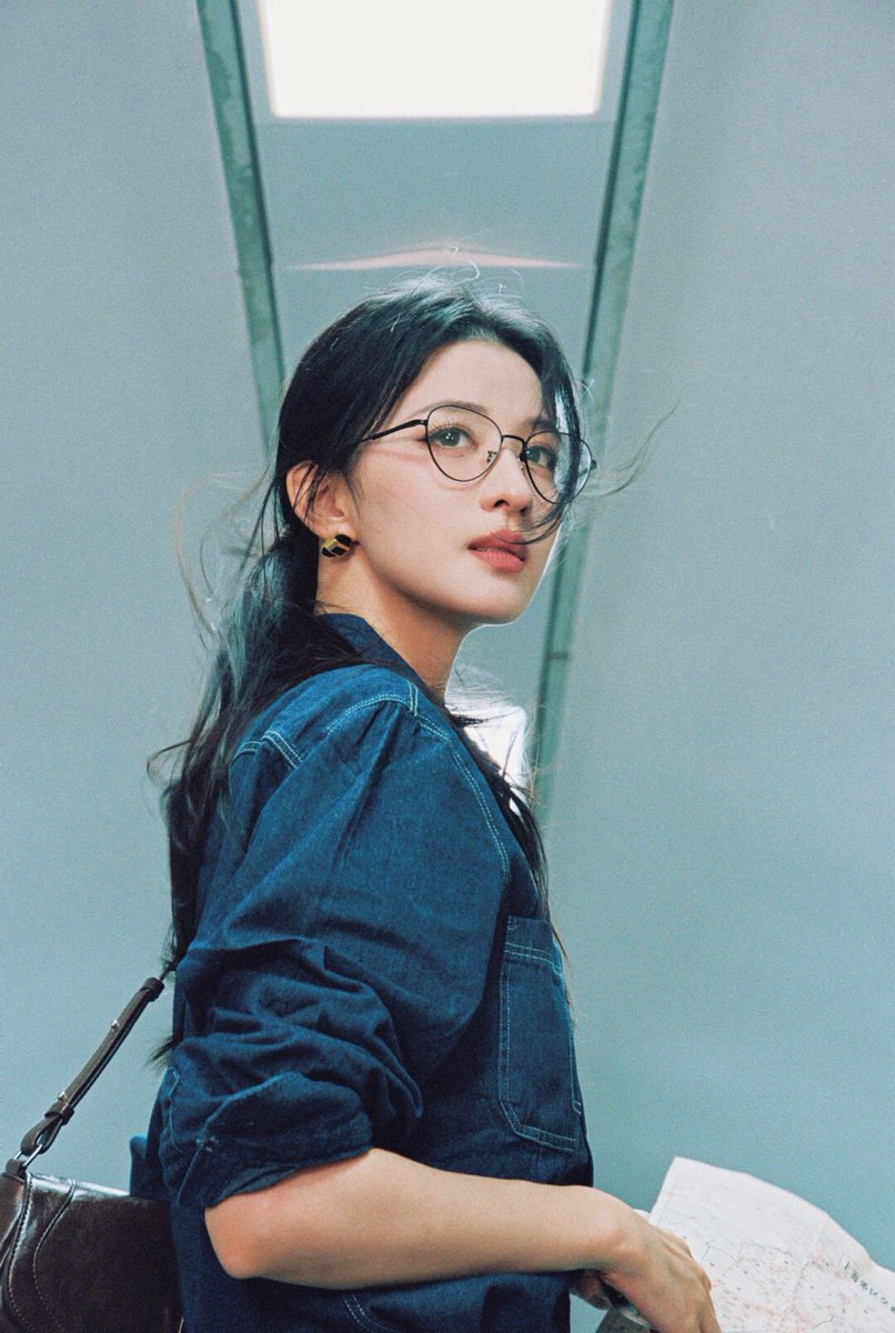 𝟐𝟓𝟏𝟏𝟏𝟗 | Wang Churan XHS Update •Pt.1 