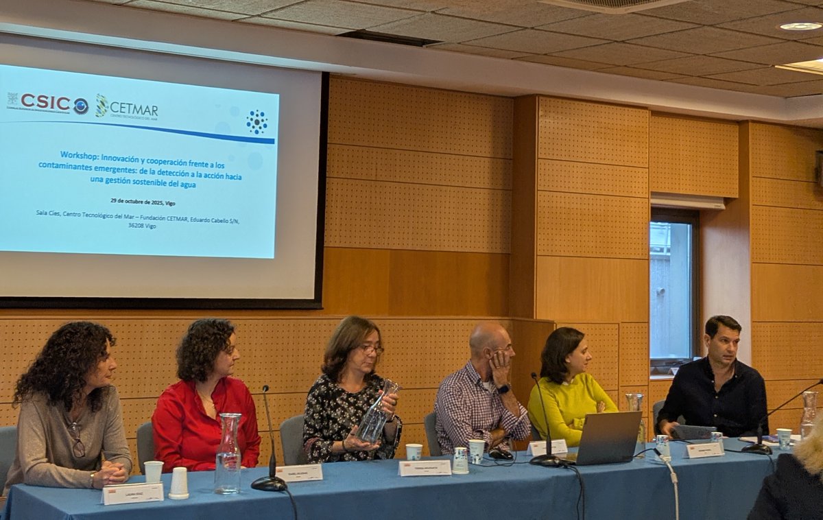 BlueWWater tweet media