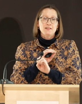 🎙️Our sixth speaker today is Emma Wolverson is a Clinical Psychologist and a Professor of Ageing and Dementia at the University of West London. Today she talks about The FIND ME Study: FAMILY INTERVENTIONS IN DEMENTIA MENTAL HEALTH ENVIRONMENTS. 🫂 🧠 

📲 #HumberResearch2025