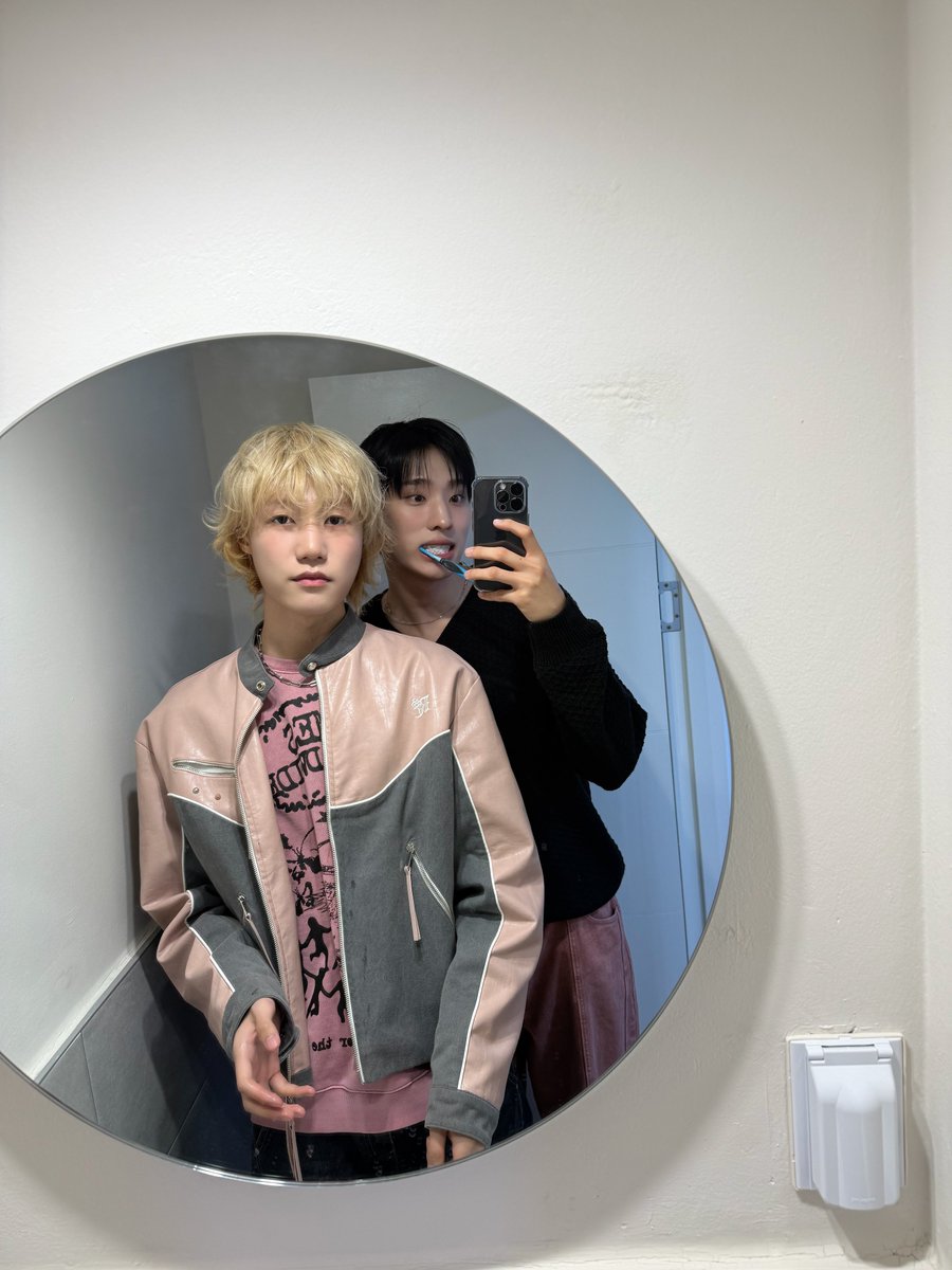 P1H_members's tweet photo. #HAPPY_JONGSEOB_DAY https://t.co/afOurt6WC9