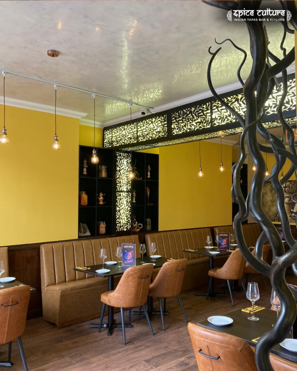 SpiceCulture1's tweet image. Winter has arrived, and so has the warmth of #SpiceCulture.

As the season turns colder, inviting space where soft golden lights, aromatic Indian spices, and comforting flavours come together to create the perfect winter experience.

#harrogate #newmenu #celebration