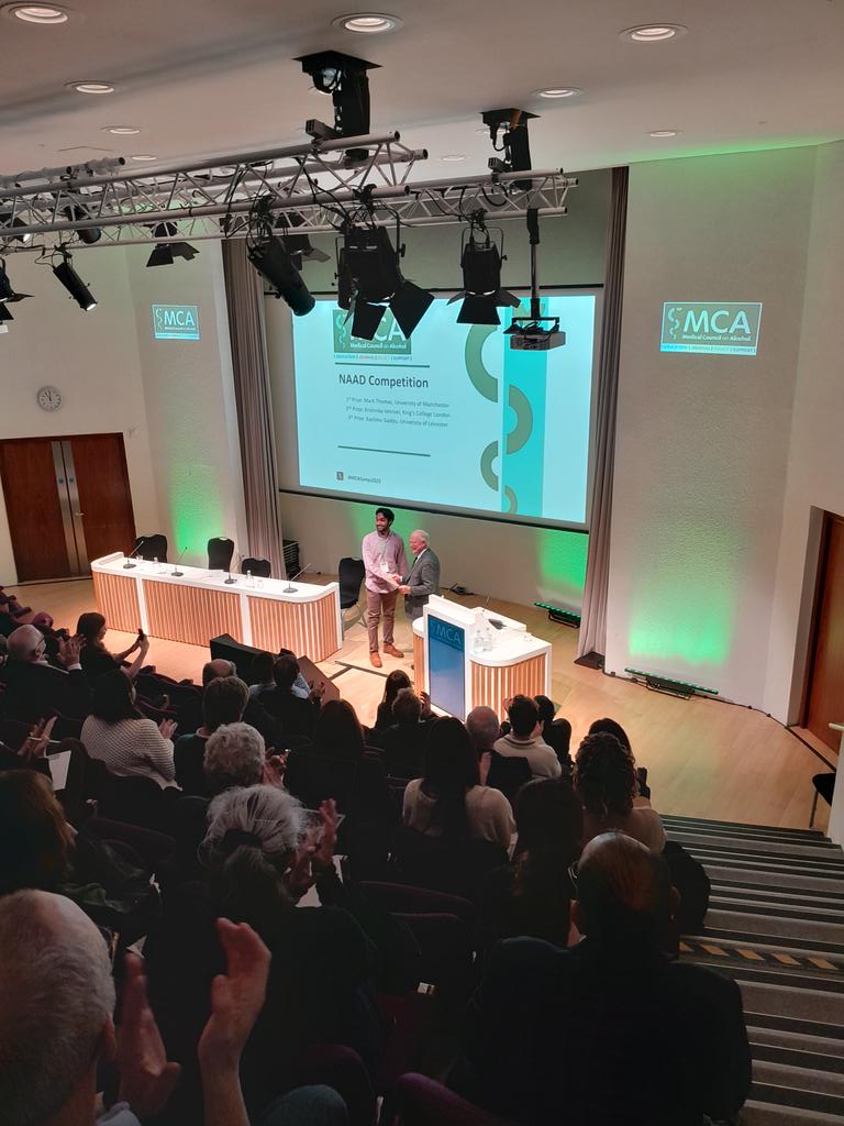 MCA_med's tweet photo. MCA Chair Prof Colin Drummond awards our winners  of the MCA student competitions #MCASymp2025 https://t.co/jmnFugoial
