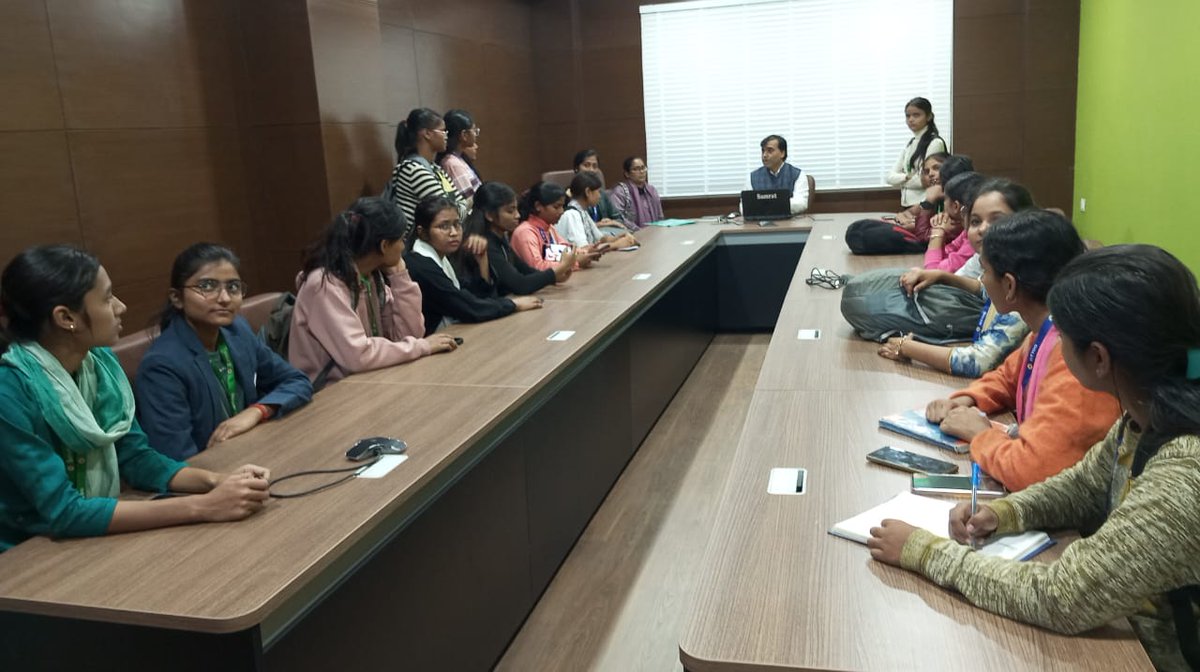 STPI_PATNA's tweet image. Students from the SITYOG Institute of Technology, Aurangabad visited STPI Patna on an industrial visit, wherein they gained valuable insights about various initiatives of STPI.   #STPIINDIA #StartupEcosystem #Innovation #TechForIndia #STPIStartups @GoI_MeitY 
@arvindtw