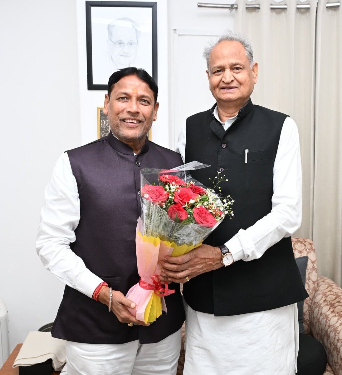 ManzuDinesh's tweet image. मुलाकात