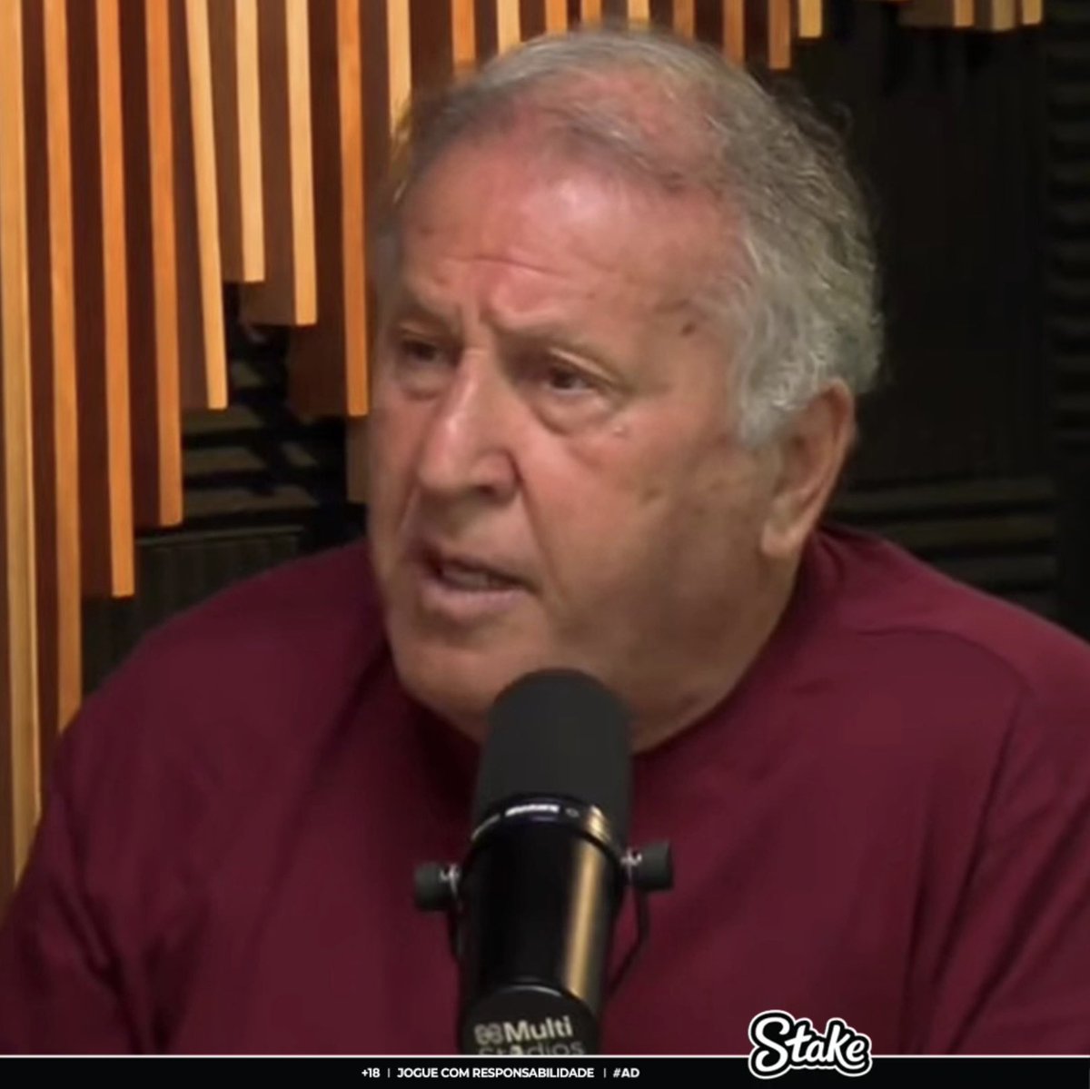 CR7Brasil's tweet image. 🎙️Apresentador: É muito alto a confiança dele e falta de humildade falar que é o melhor da história?

🗣️ Zico: Não, ele tem que falar mesmo, os cara falam como se ele fosse só um artilheiro, ele não recebeu o dom dos outros jogadores, mas ele se tornou o melhor pela dedicação…