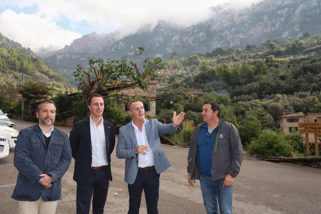 ✅El <a href="/ConselldeMca/">Consell de Mallorca</a> presenta el projecte de reforç del talús de la vall del torrent de Fornalutx que evitarà esllavissaments. <a href="/Ll_Galmes/">Llorenç Galmés</a>  ha visitat avui el municipi i ha anunciat que les obres començaran després de Nadal amb un cost d’uns 180.000€ 🏗️⚒️

➡️bit.ly/4oPeRg4