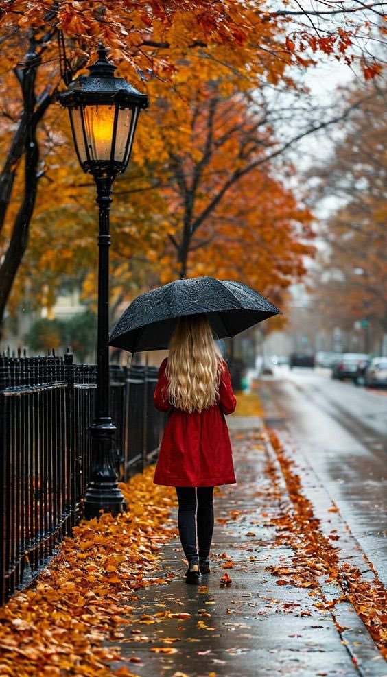 سيمضي كل شيء مع الوقت
إلا شيء واحد لن يمضي 
ولن يمضي أبدأ
أنه الشيء العالق في القلب 
ربما يكون حزناً و ربما شخصا 
وربما حديثا لا تستطيع البوح به 
الحياة بكل تفاصيلها
ليست أكثر ولا أقل من كلمتين 
اثنتين موقف وذكرى
يليه
كم من حاضر لا يستطاب به 
وكم من غائب عن العيون حبِيب