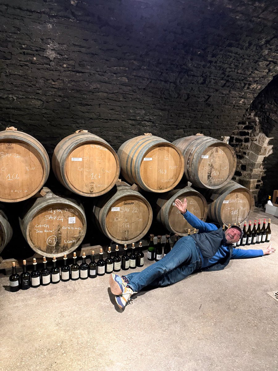 vilaviniteca's tweet photo. Una degustación de “un hombre y medio” en Tissot  -QV https://t.co/wb7byXsFHk