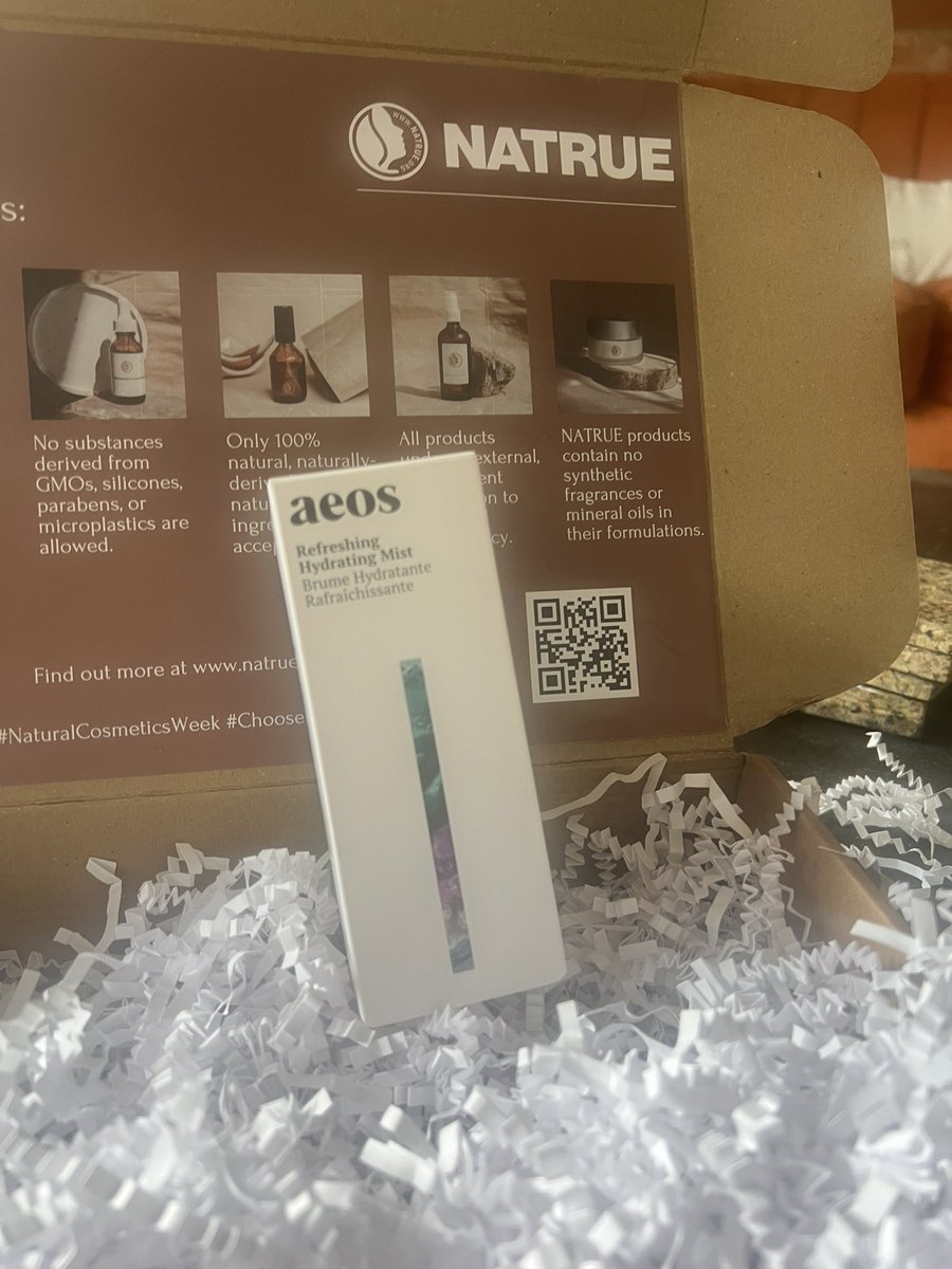 janeyleegrace's tweet image. Always check what’s behind the label! Ve been on about this for years! Great campaign for #naturalcosmeticsweek @NATRUE  living the products from @WeledaUK @AEOSskincare @DrHauschka #impergectlynatural