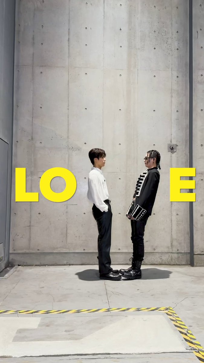 ayyokas's tweet image. ต้อนรับเฟ่รุจองด้วยสิ่งนี้เลยดิ (เอาอีก)