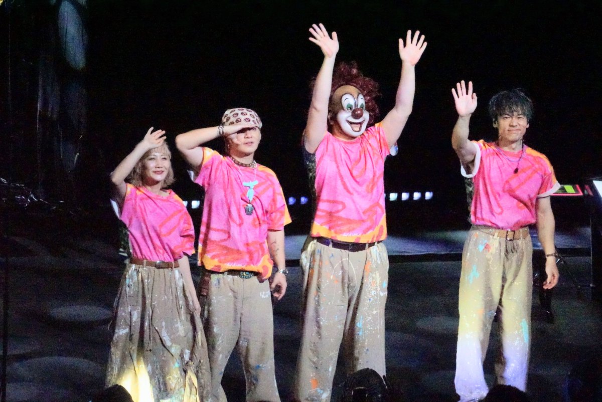 tamima517's tweet photo. SEKAI NO OWARI ASIA TOUR 2025 PHOENIX 11/18 東京公演
2階席左側から📸
18日はメンバーに寄りめの写真をたくさん撮りました📷
 #Phoenix #たみカメラ https://t.co/aEwKpg8k3k