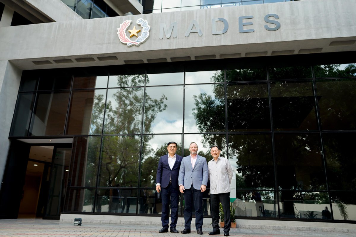 mambiente_py's tweet image. Paraguay y Taiwán fortalecen su alianza estratégica para impulsar un desarrollo sostenible, innovador y competitivo goo.su/bE4ETr @1000_am @hoypy @780AM @Megatv_py @weatherrisk @TW_Paraguay