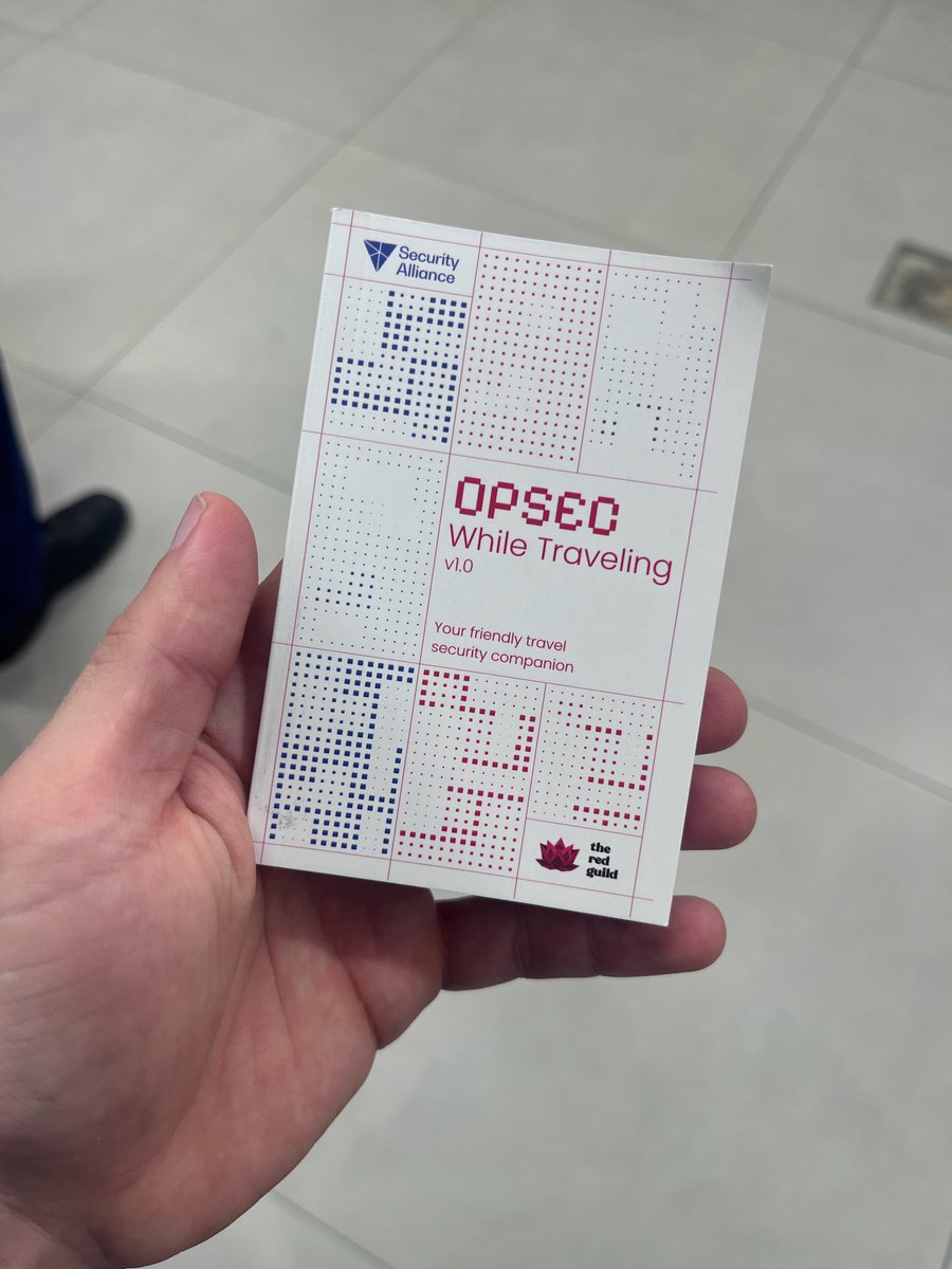 brunotorossi's tweet image. Arrived at @summit_defi and got the swag I have been looking for 💪🏼

Have a few to share with you so reach out and talk