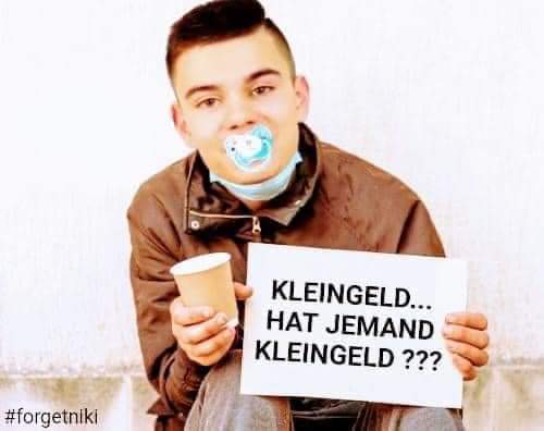 Lindehex's tweet image. Ach Gottchen, sogar #NikischreibtKacki kommentiert hier?
Der hat ja auch recht wenig Resthirnvolumen....🤣🤣