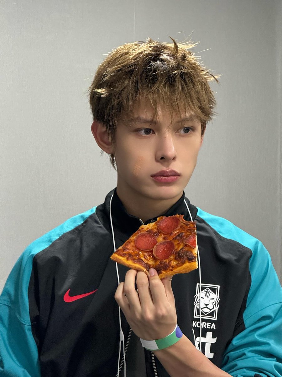 jamesface_'s tweet image. 