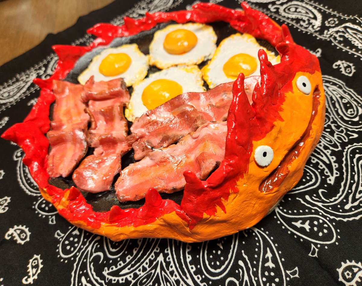 master0spark's tweet photo. お久しぶりです

子供の幼稚園に寄付する用に作った！

みんな大好きハウルのあのシーン

全部紙粘土で出来てます〜
1週間かかったよ
お母さんがんばったよ https://t.co/l7Nv5dfcT6