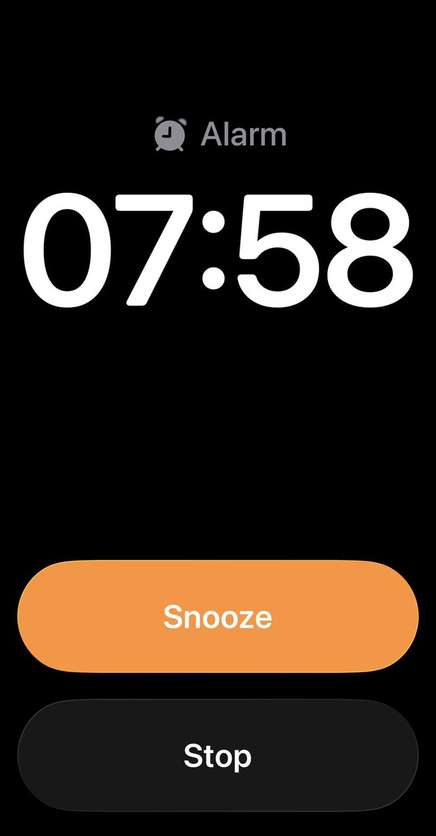 BronxHazelEyez's tweet image. Whoever thought of making the alarm clock 10 times bigger, is an idiot! Either give us the option between the 2 views or CHANGE IT BACK! This is hideous. 

#Apple #iOS26 #iOS26Update @Apple